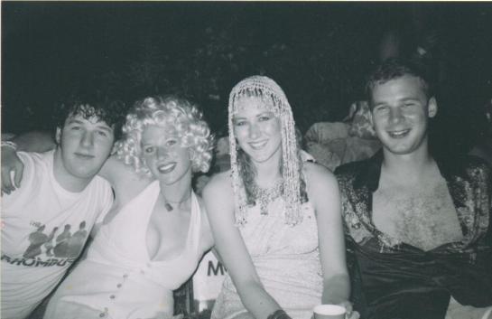 426663_10151364371717796_1089875085_n