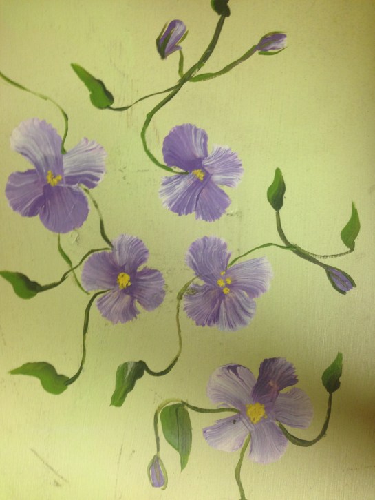 Saw this painted on a dresser on Suz's birthday (1/3) and couldn't help myself. 