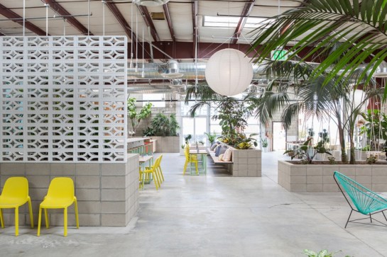 The-Springs-LA-Design-Bitches-Acapulco-chairs-15